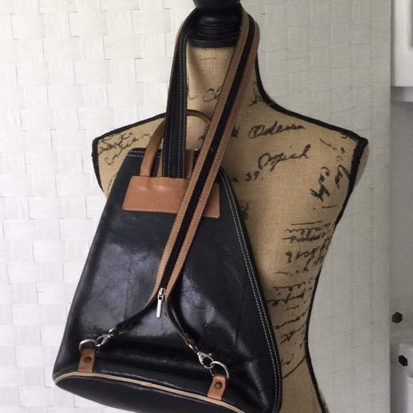 Woman’s Bag Style by Vera Pelle Shoulder Strap zips to convert to a Backpack. main image 8